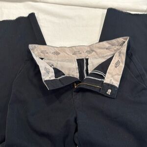 Urban outfitters x dickies black capri pants women’s 28x24